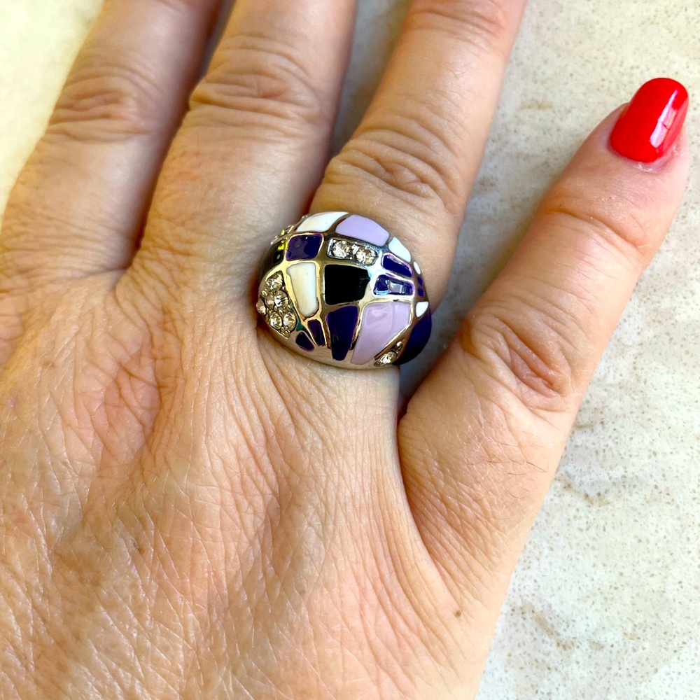 Size 8 ring